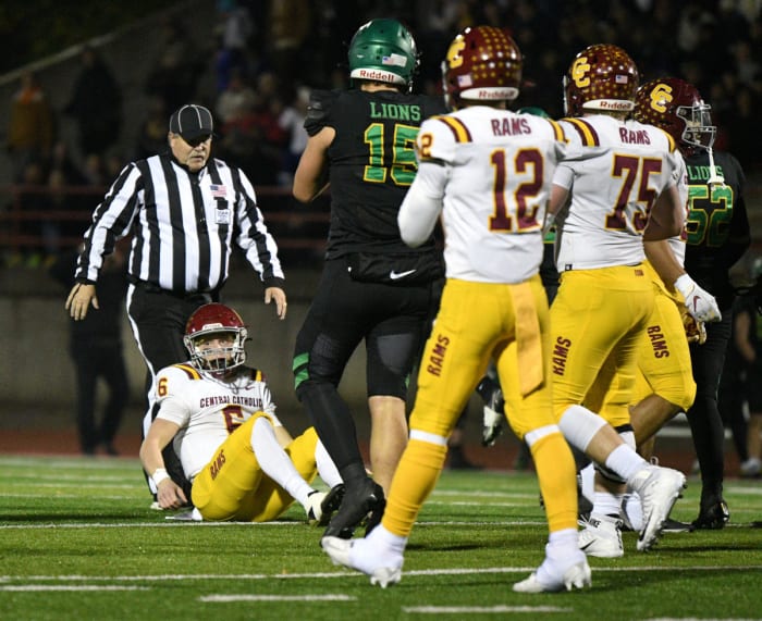 a Central Catholic West Linn 6A Oregon football semifinal November 17 2023 Taylor Balkom 14